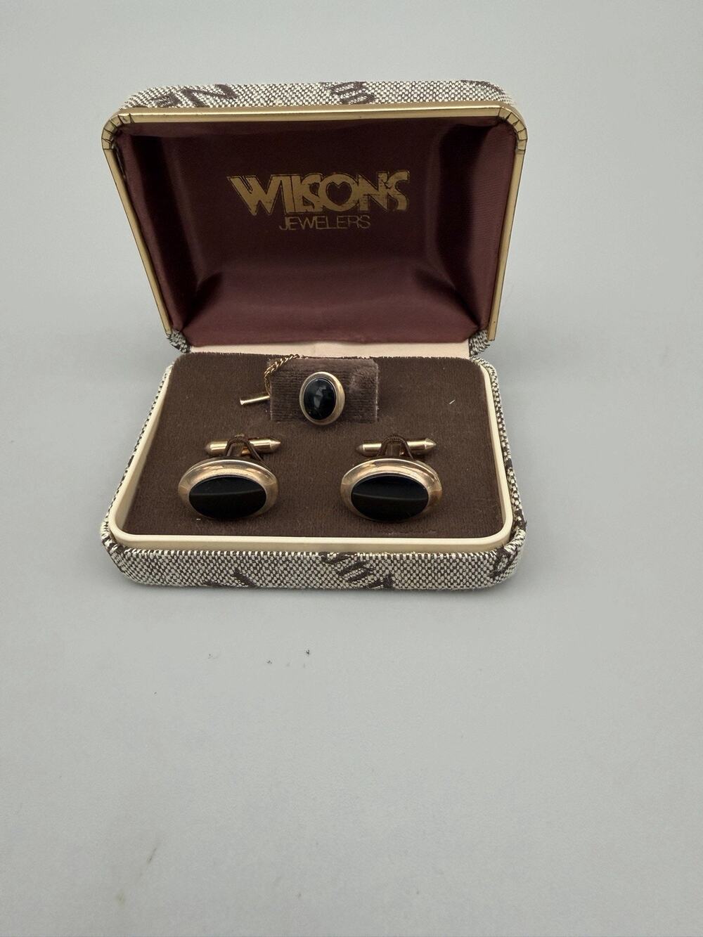 Wilson Vintage Cufflink And Tie Bar Set. In Original Branded Display Box.